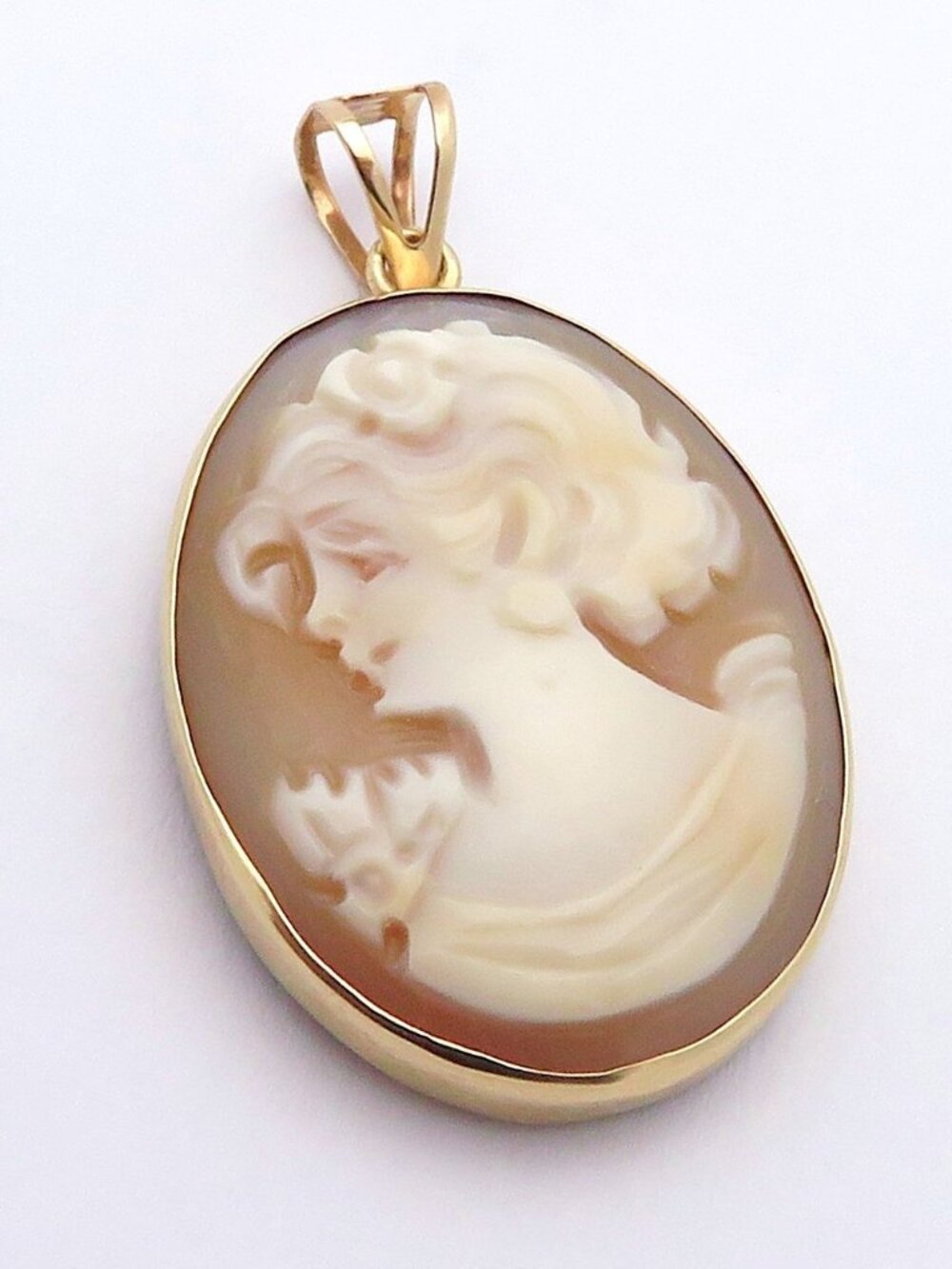 M&M Scognamiglio 14K Gold Italy Reversible Shell Cameo Pendant, Portrait/Flowers